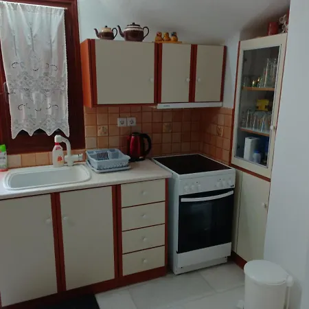 Myrtle Apartment *