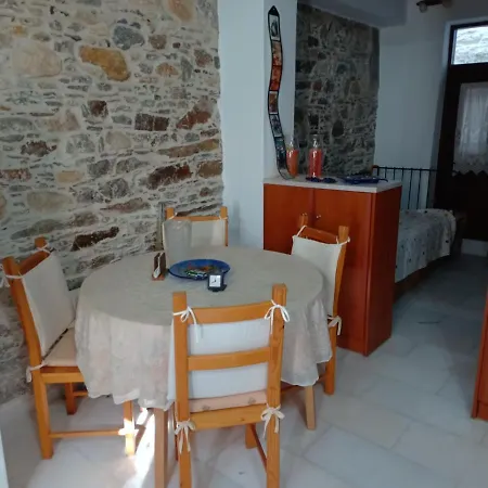 Myrtle Apartment Engares